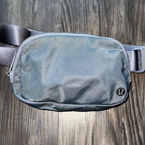 Lululemon belt bag!